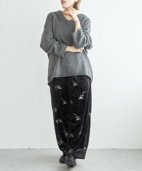 notch. パンツ フラワーエンブロイダリーベロアパンツ レディース