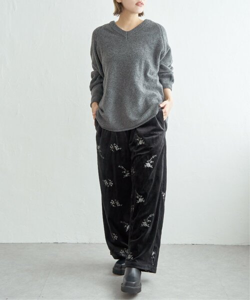 notch. パンツ フラワーエンブロイダリーベロアパンツ レディース