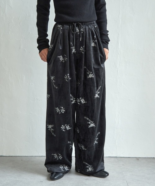 notch. パンツ フラワーエンブロイダリーベロアパンツ レディース