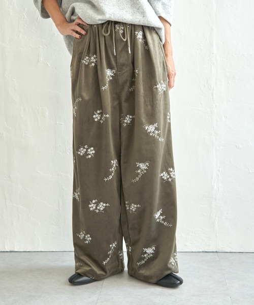 notch. パンツ フラワーエンブロイダリーベロアパンツ レディース