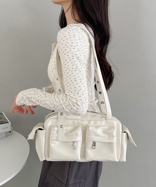 CLEA ショルダーバッグ バッグ ダブルポケットボストンバッグ