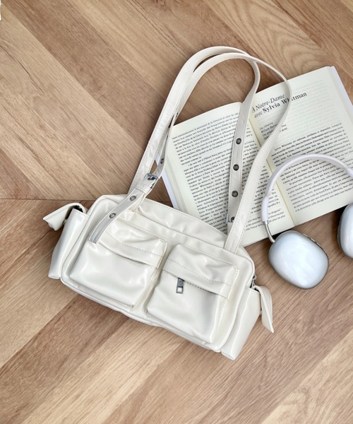 CLEA ショルダーバッグ バッグ ダブルポケットボストンバッグ