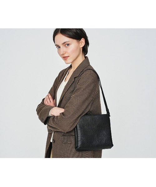 genten ゲンテン ロゴ オールレザー ポシェット ミニ ショルダーバッグ genten（ゲンテン） ショルダーバッグ バッグ エッセンシャルゴート