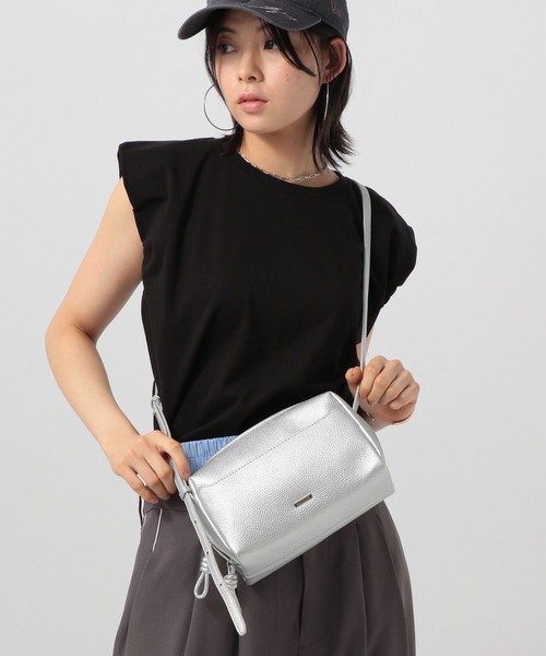 BAYFLOW（ベイフロー） ショルダーバッグ バッグ 「収納力抜群」軽量