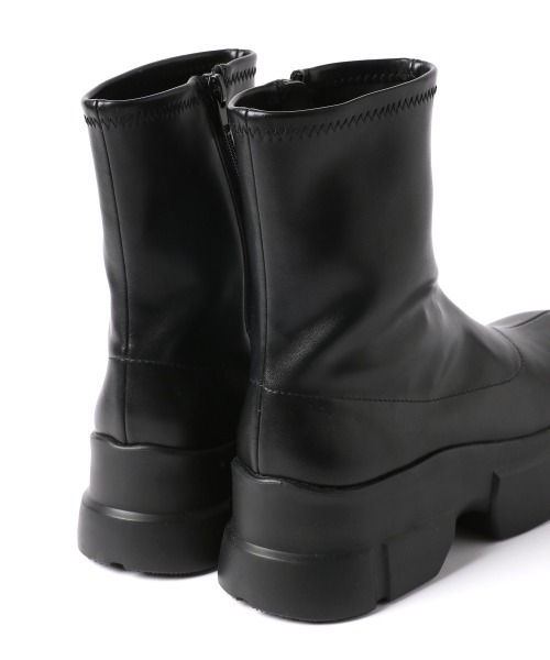 「LOWRYS FARM」 ショートブーツ MEDIUM ブラック レディース_画像2