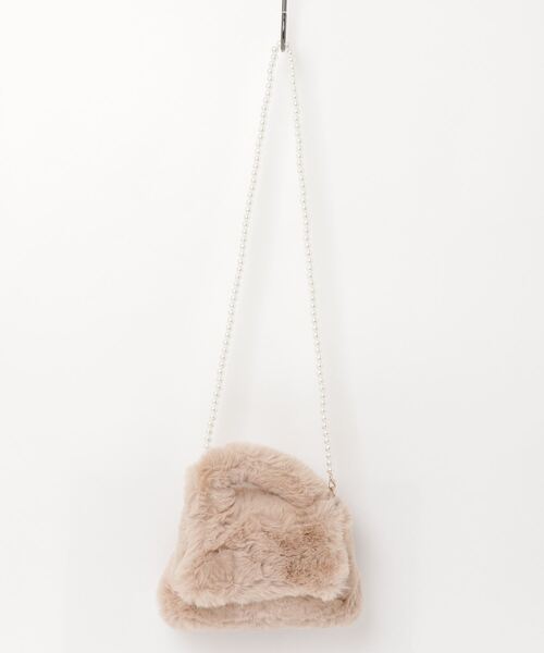 M.U.Lファー付きハンドバッグ TITTY＆CO.（ティティーアンドコー） ハンドバッグ ファーバッグ