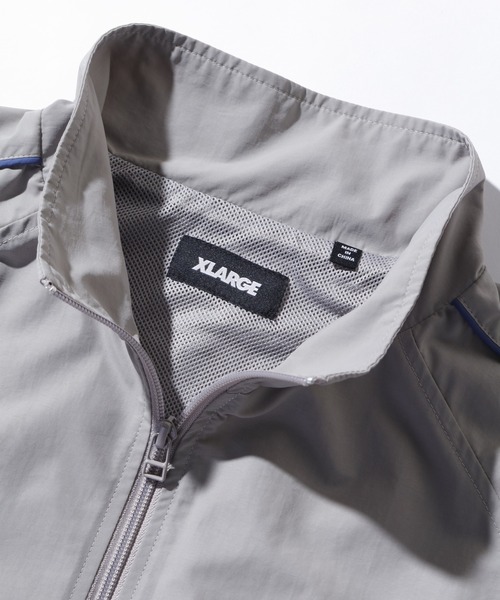 ふ*ん様 【送料込み】XLARGE グレー ナイロンジャケット Lサイズ XLARGE（エクストララージ）の「NYLON PUFFER JACKET（ナイロン