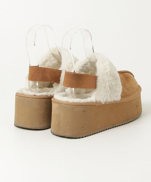 「GYDA」 フラットサンダル MEDIUM ベージュ レディース_画像2