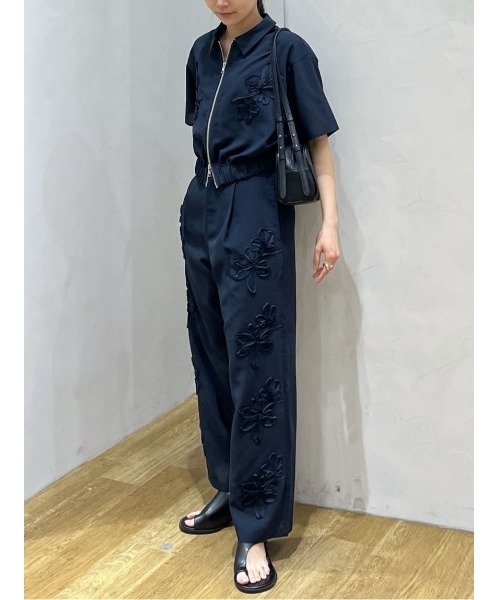 ブラウス シャツ フラワーエンブロイダリージップシャツ レディースの画像
