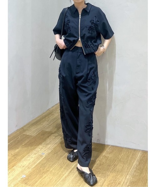 ブラウス シャツ フラワーエンブロイダリージップシャツ レディースの画像