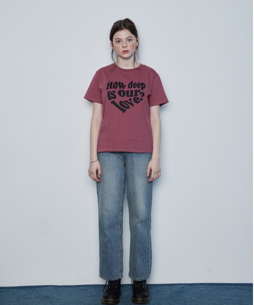 【LUV IS TRUE】IM ストロベリー レタリングTシャツ♡ IM ストロベリーレタリングTシャツ (ネイビー) - LUVISTRUE | 60