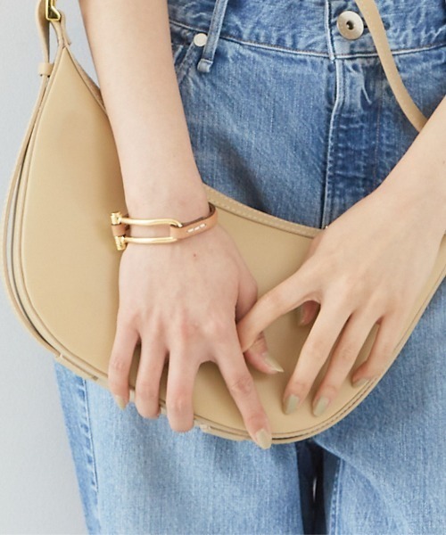 美品  CXC ブレスレット 「CXC/シーエックスシー」レザーゴールド アクセサリー