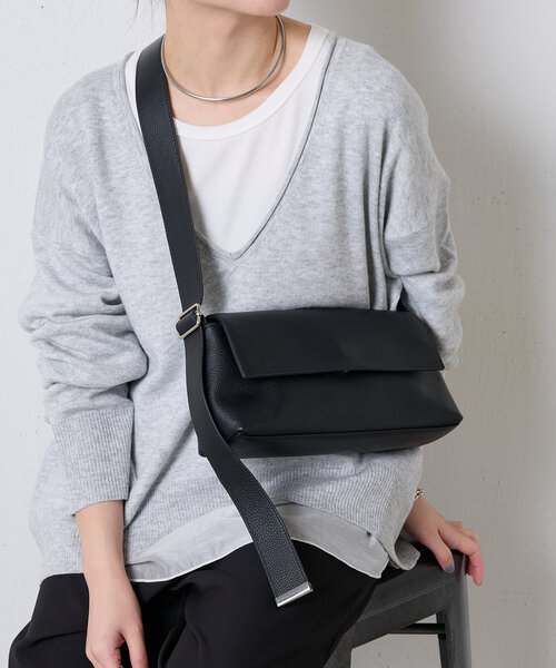 ear PAPILLONNER × PEZ 整理整頓仕切り付きショルダーバッグ