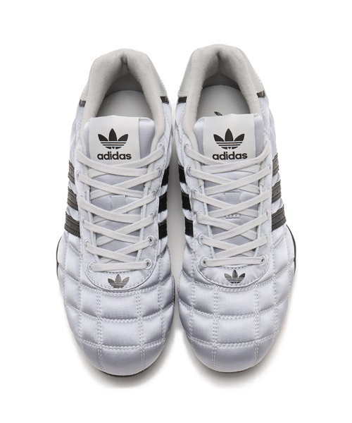 【adidas】★ ADIRACER LOW ★大人気★ 正規ソックス付き!!! adidas ADIRACER LO W CORE BLACK/CORE BLACK/SILVER METALLIC