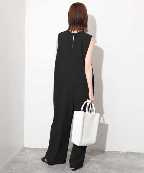 【美品】2024✨️ スローブイエナ リラックスイージーVネックオールインワン 紺 スローブ イエナ SLOBE IENA 《WEB限定/追加2予約》リラックス