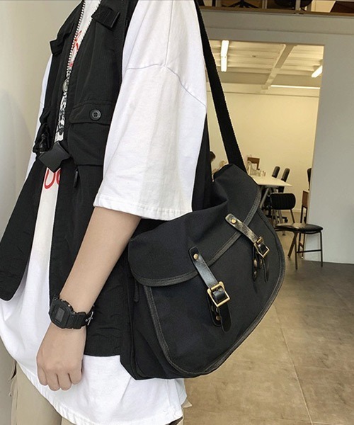 Ressaca（レサーカ） ショルダーバッグ PUレザーダブルベルト