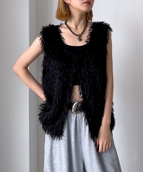 ファー　ジレ STB1124F0837_zo_a100.jpg
