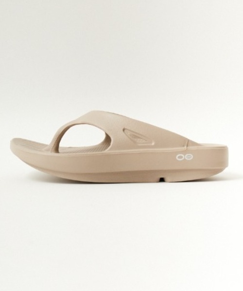 「OOFOS」 フラットサンダル 8 ブラック レディース_画像2