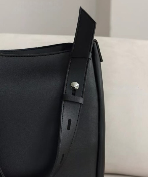 center i ショルダーバッグ バッグ ポーチ付きフェイクレザー center i ショルダーバッグ バッグ ポーチ付きフェイクレザー