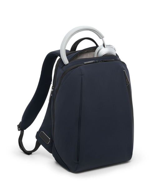 トゥミ リュック・デイパック TUMI（トゥミ） デイバック リュック TUMI AXIS ミディアム・バック