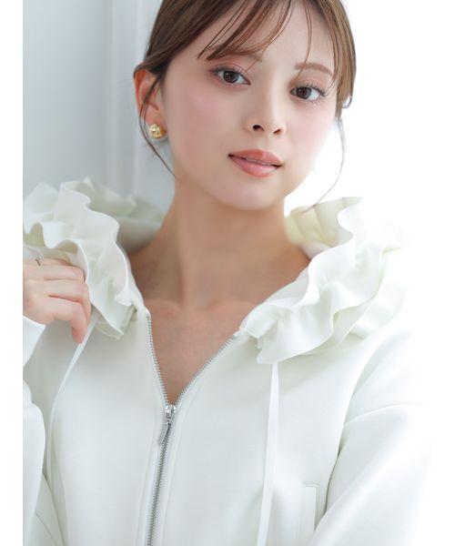 SNIDEL（スナイデル） パーカー 「多色展開」フリルショートジップ