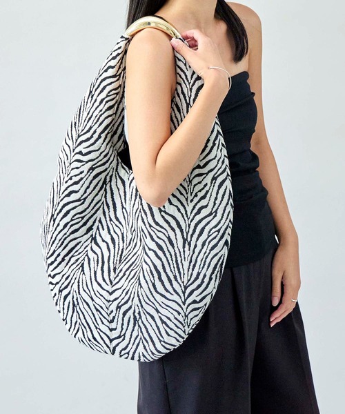 ショルダーバッグ バッグ 「LE VERNIS」SCULPTURE BAG M  234-210514 レディースの画像