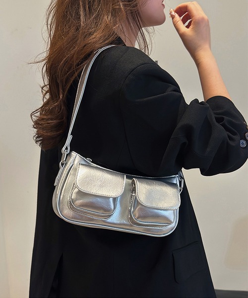 ロゴプレート付き キルティング2WAYショルダーバッグ
