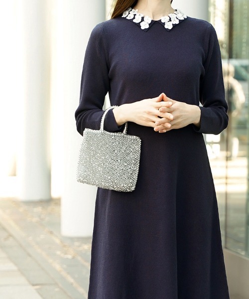 HUIT bouquet（ユイット ブーケ） ワンピース フラワーモチーフ 襟付き