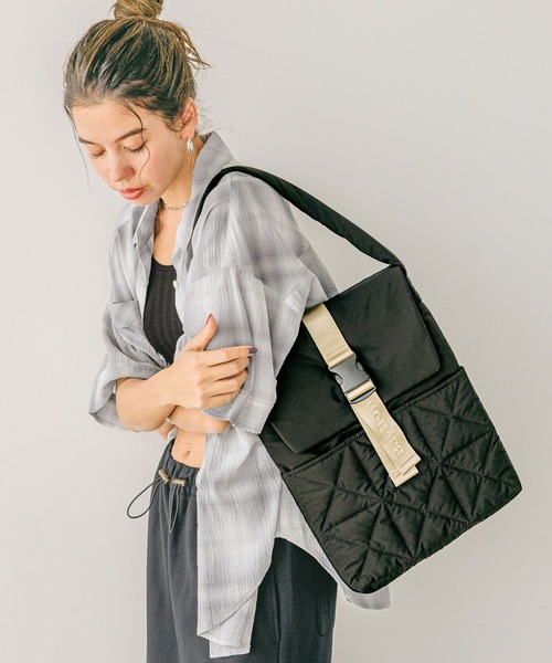 BAYFLOW（ベイフロー） バックル中綿PCバッグ : ZOZOTOWN Yahoo!店