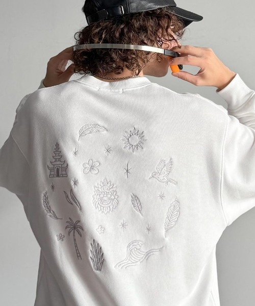 古着 FUTUR フューチャー ポルトガル製 バック刺繍 長袖 スウェット トレーナー S ホワイト メンズ Classical Origin トレーナー スウェット 「背中で魅せる。」バック