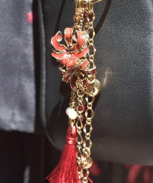 axes femme 彼岸花バッグチャーム : ZOZOTOWN Yahoo!店 - 通販