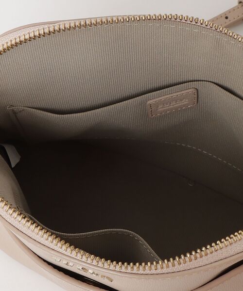 「FURLA」 ショルダーバッグ - ベージュ レディースの画像