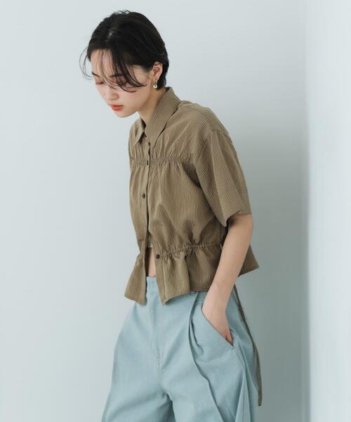 ブラウス シャツ クロップドペプラムシャーリングシャツ レディースの画像
