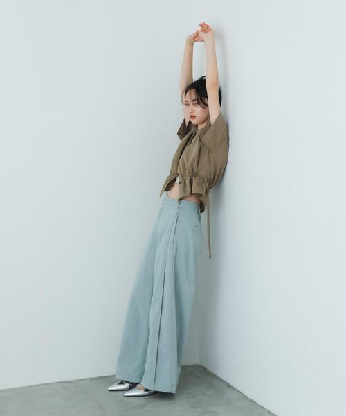 ブラウス シャツ クロップドペプラムシャーリングシャツ レディースの画像