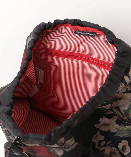 「Herschel Supply」 花柄リュック - ブラック メンズ_画像4