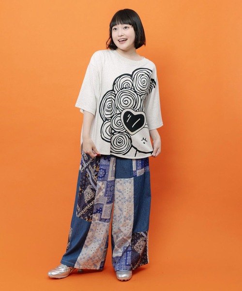 ScoLar スカラー　デニムパンツ　ジーンズ　パッチワーク　花柄　レース ScoLar（スカラー） ワイドパンツ ジーンズ デニム デニムパンツ