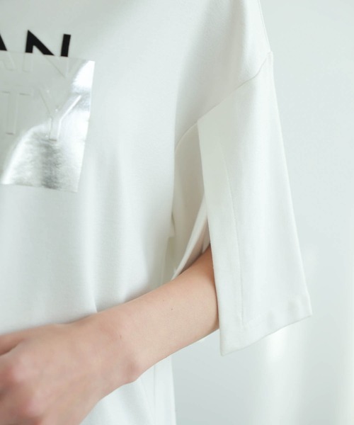 tシャツ シルバープリントロゴTシャツ レディースの画像