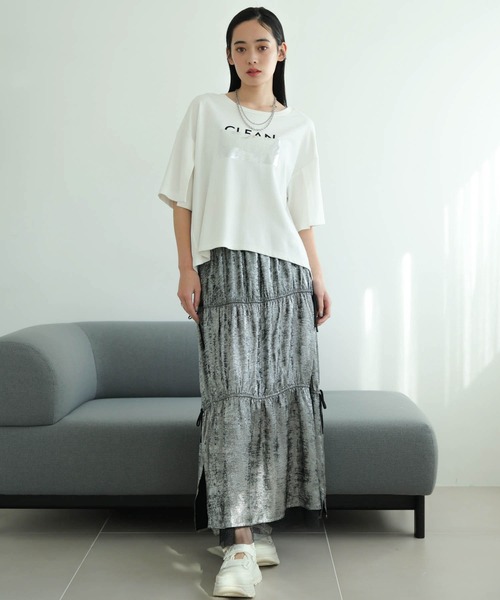 tシャツ シルバープリントロゴTシャツ レディースの画像