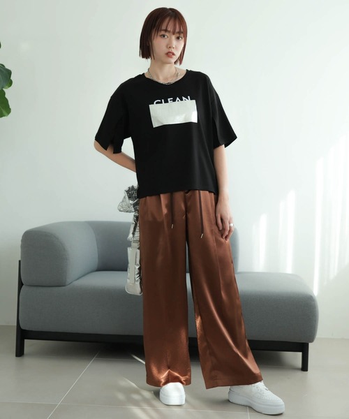 tシャツ シルバープリントロゴTシャツ レディースの画像