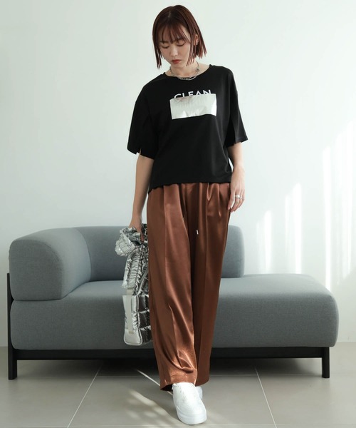 tシャツ シルバープリントロゴTシャツ レディースの画像