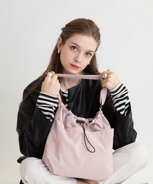 オフホワイト　ショルダーバッグ　エメラルドグリーン　希少色　クロスボディ 2026年最新】OFF-WHITE レディース ショルダーバッグの人気アイテム