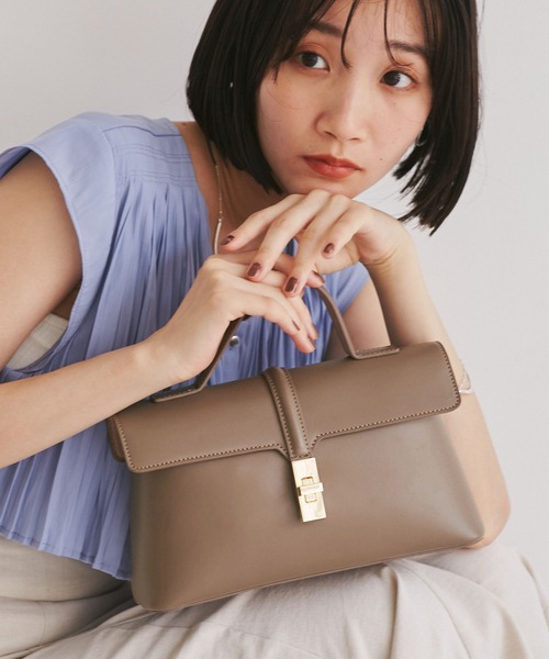 VIS ショルダーバッグ バッグ 「新色追加」ひねり金具ワン
