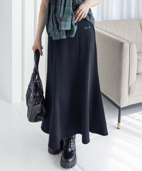 CLEAR BASIC ロング スカート スウェットワンポイント刺繍入り 