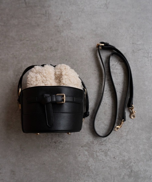 SHE HER HER HERS ショルダーバッグ バッグ ボア巾着ショルダーバッグ