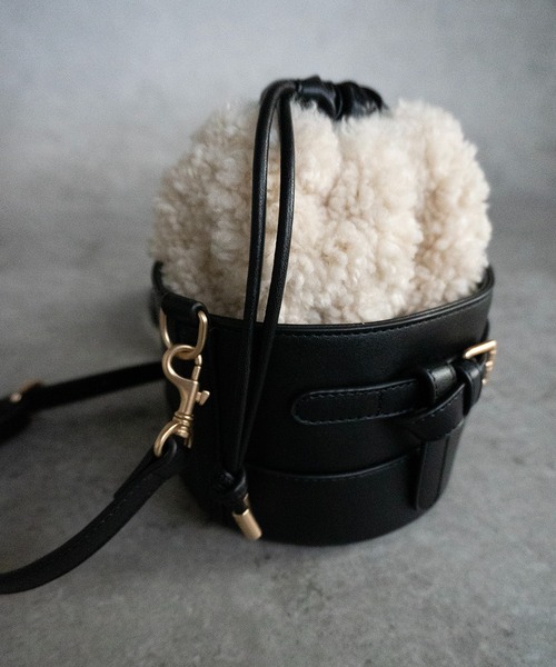 HERGOPICH 巾着型 ショルダーバッグ SHE HER HER HERS ショルダーバッグ バッグ ボア巾着ショルダーバッグ