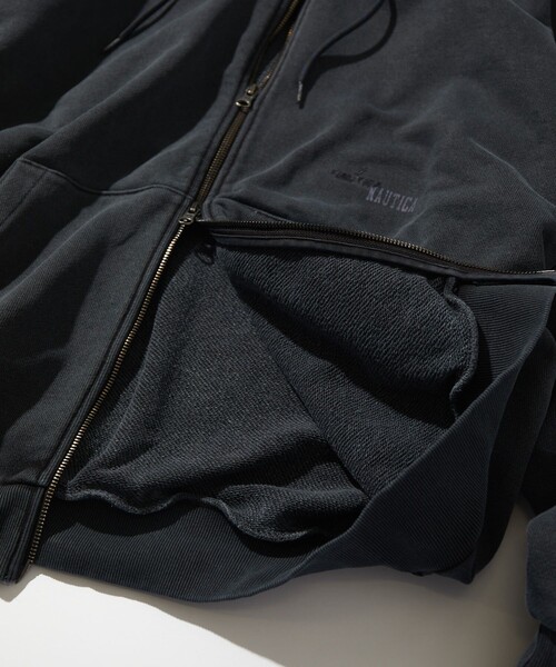 NAUTICA（ノーティカ） パーカー ピグメント加工 HIDDEN LOGO