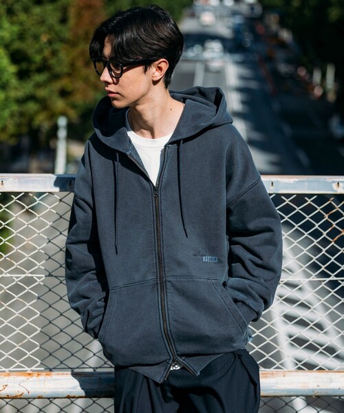 NAUTICA（ノーティカ） パーカー ピグメント加工 HIDDEN LOGO