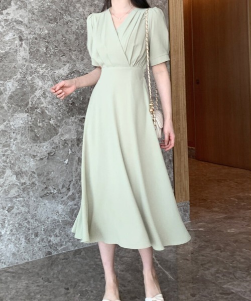 前後Vネックパフスリーブ、スレンダー でスタイリッシュなワンピースドレス♪新品 Aelina ワンピース Vネックパフスリーブワンピース : ZOZOTOWN Yahoo