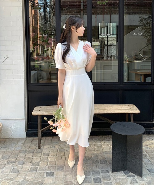 ピンクベージュ Vネック パフスリーブ ワンピース Aelina ワンピース Vネックパフスリーブワンピース : ZOZOTOWN Yahoo