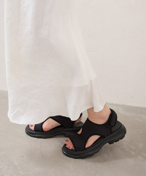 サンダル 「MOHI / モヒ」ストラップサンダル レディースの画像